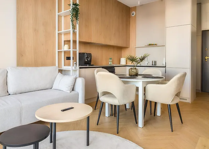 Rynek Luminous By Bookinghost Wroclaw